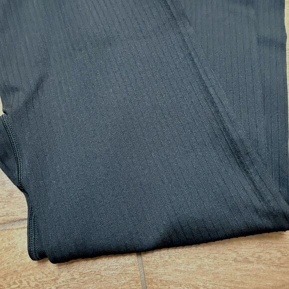 PINK Active Victorias Secret Black Ribbed Leggings 170/72A Sz MEDIUM - Picture 6 of 8